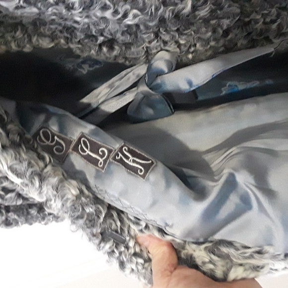 Lush Vintage Real Lamb Fur Coat, Authentic, Excellent Condition, S-M - Picture 15 of 15